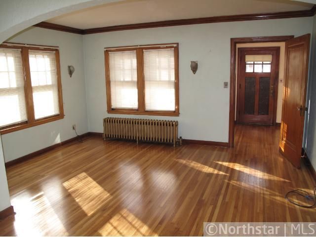 2539 3rd St NE, Minneapolis, MN 55418