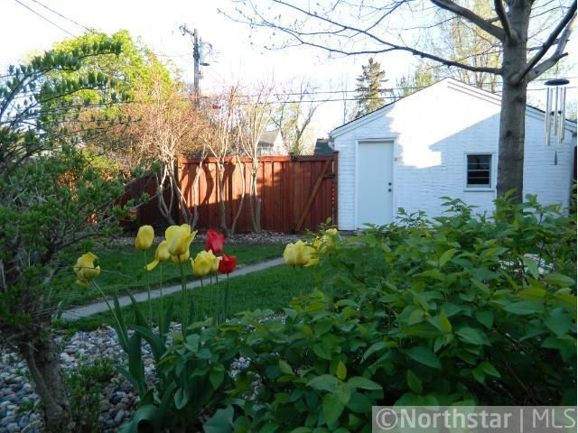 1764 5th St E, Saint Paul, MN 55106
