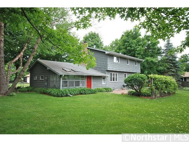 2930 Comstock Ln N, Plymouth, MN 55447