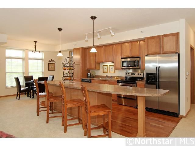 7100 Metro Blvd #421, Edina, MN 55439