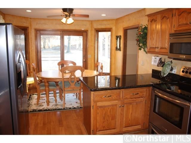 3823 Riverton Ave, Eagan, MN 55122