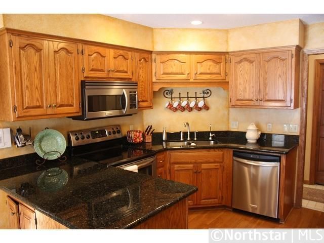 3823 Riverton Ave, Eagan, MN 55122