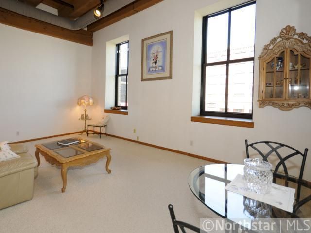 289 5th St E #312, Saint Paul, MN 55101