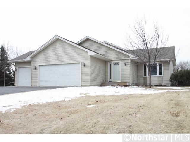 5585 Odean Ave NE, Saint Michael, MN 55376