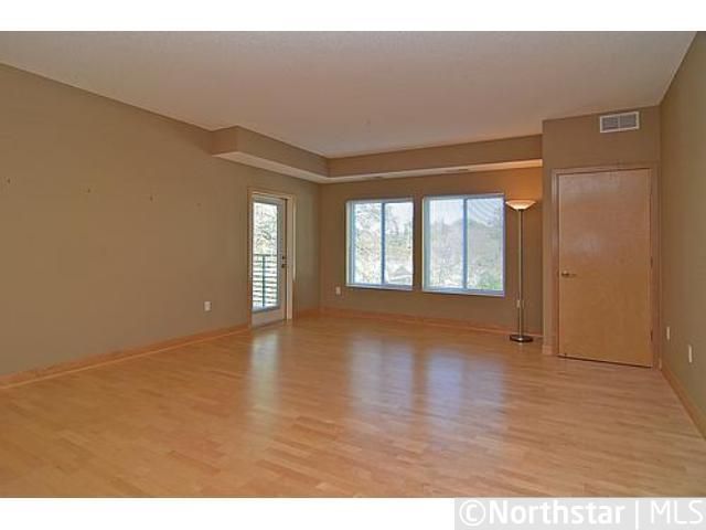 4750 E 53rd St #312, Minneapolis, MN 55417