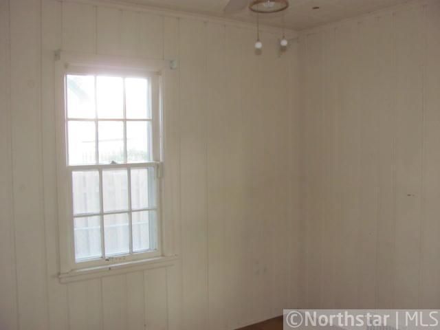 896 Hawthorne Ave E, Saint Paul, MN 55106