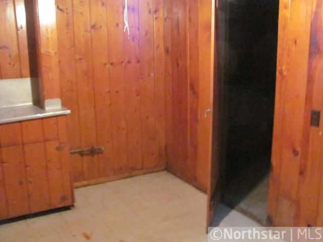 896 Hawthorne Ave E, Saint Paul, MN 55106