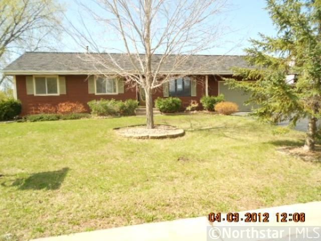 8343 Cloman Ave, Inver Grove Heights, MN 55076