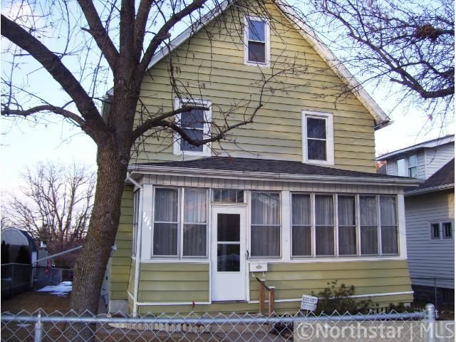 1733 7th St E, Saint Paul, MN 55106