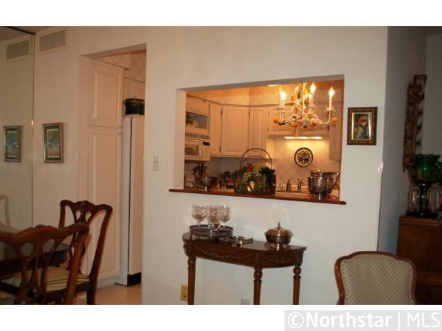7200 York Ave S #219, Edina, MN 55435