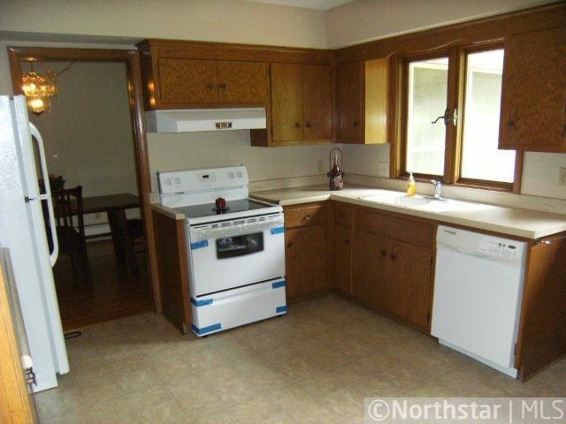 1442 Texas Cir, Saint Louis Park, MN 55426