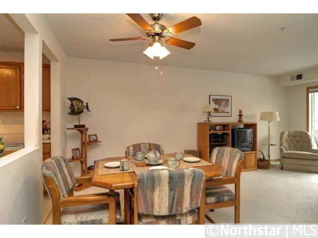2496 County Road C2 W, Roseville, MN 55113