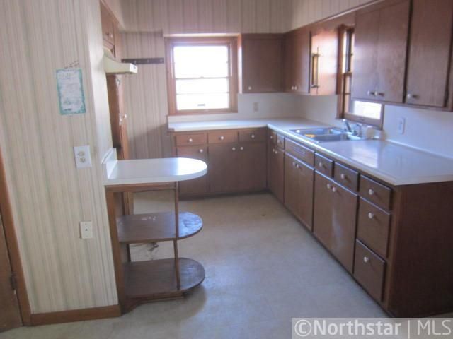 1173 Dale St N, Saint Paul, MN 55117