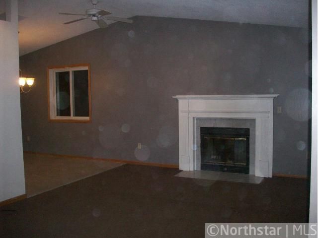 8463 Jasmine Ave S, Cottage Grove, MN 55016