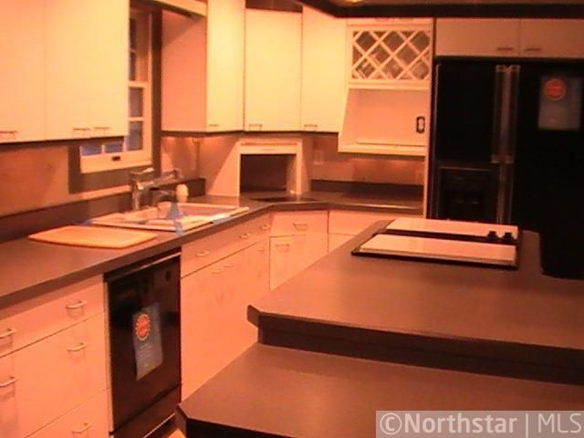 2801 125th St E, Burnsville, MN 55337