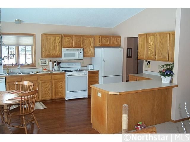 18202 Vauxhall St NE, Wyoming, MN 55092