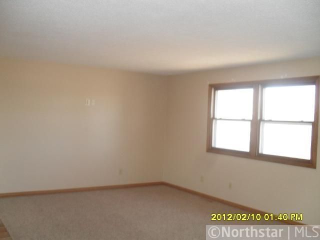 1029 Monroe St S, Shakopee, MN 55379
