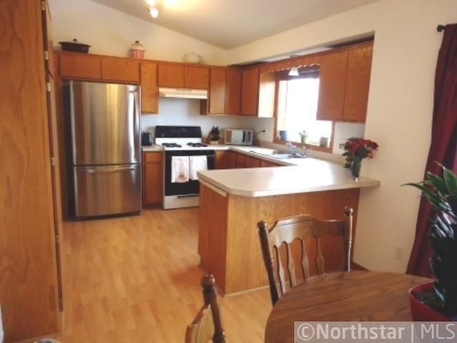 1133 Atwood Ct, Shakopee, MN 55379