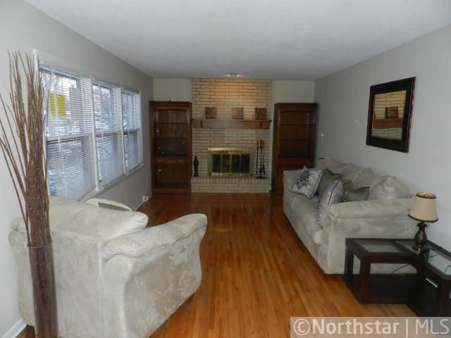 2674 2nd St N, North Saint Paul, MN 55109