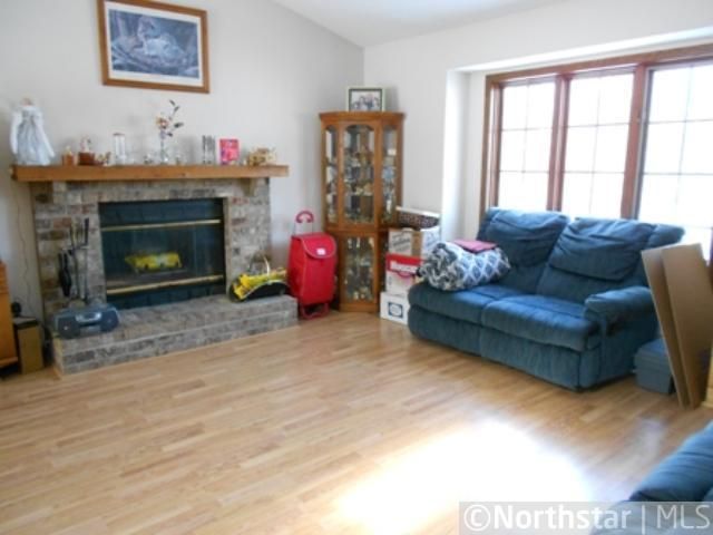 1501 Coronado Ct, Burnsville, MN 55337