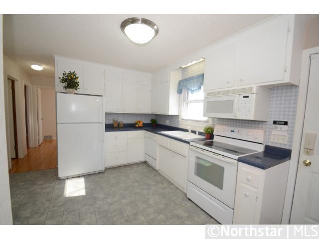 170 90th Ave NE, Blaine, MN 55434