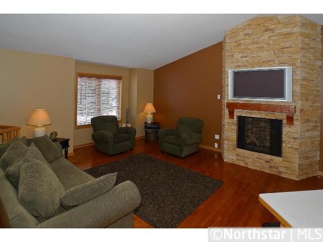 29564 295th Ln, Lindstrom, MN 55045