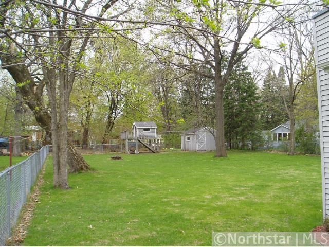 2592 Arbor Dr, White Bear Lake, MN 55110