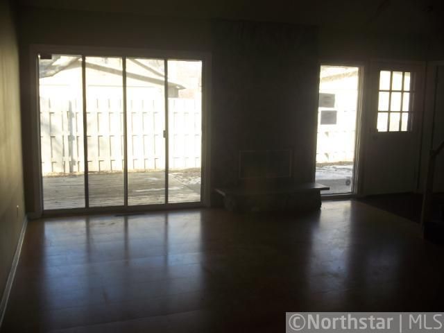 2215 Kings Valley Rd E, Golden Valley, MN 55427