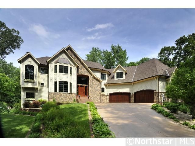 6636 Londonderry Dr, Edina, MN 55436