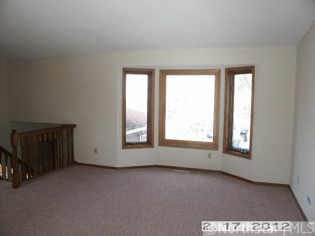 8072 Garfield St NE, Spring Lake Park, MN 55432