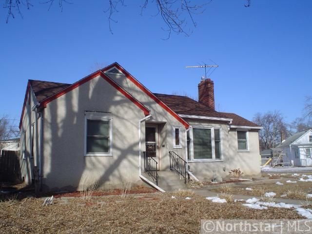 1261 Conway St, Saint Paul, MN 55106