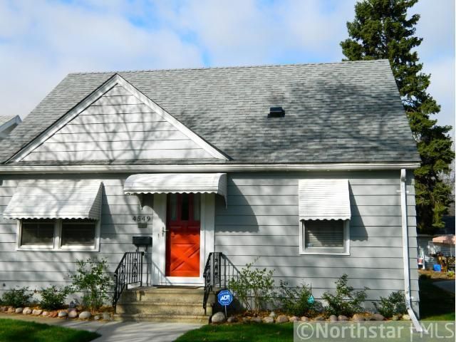 4549 Queen Ave N, Minneapolis, MN 55412