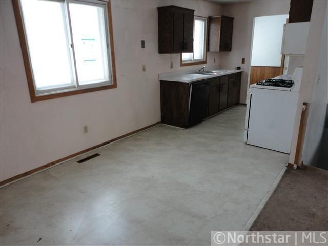 209 Stardust Blvd, Circle Pines, MN 55014