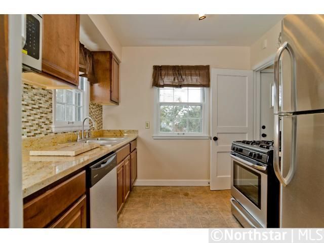 880 Nebraska Ave W, Saint Paul, MN 55117