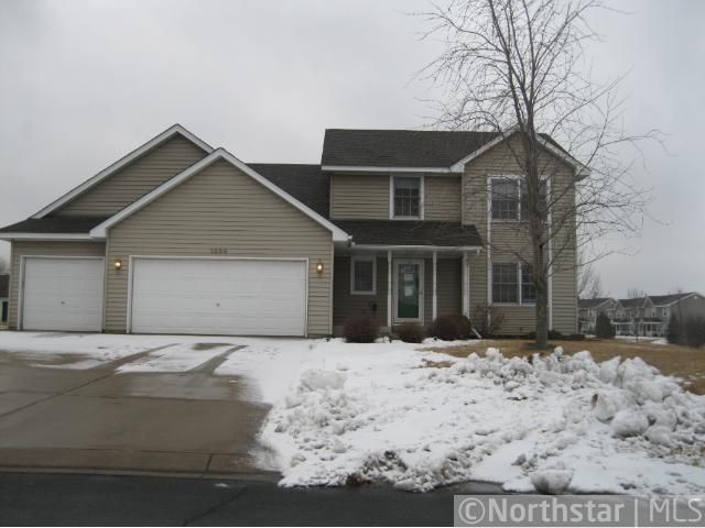 1254 Pioneer Ct, Shakopee, MN 55379