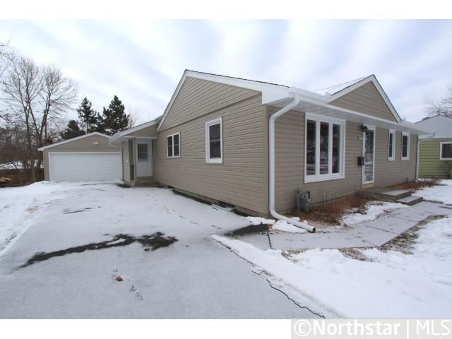 2112 Ivy Ave E, Saint Paul, MN 55119