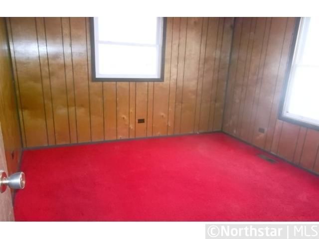 502 3rd Ave, Ellendale, MN 56026