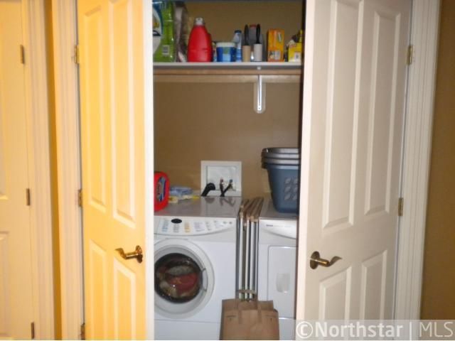 251 10th St E, Winona, MN 55987