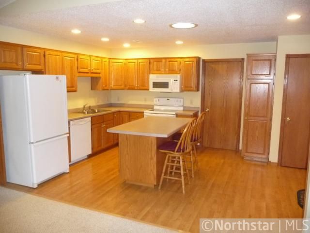 957 Southgate Dr, Ellsworth, WI 54011