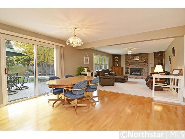 9617 Morris Cir, Bloomington, MN 55437