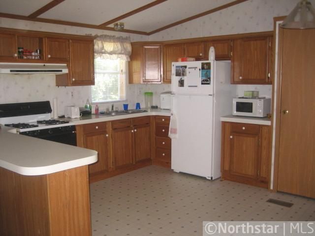 183 Forest Prairie Rd, Le Sueur, MN 56058