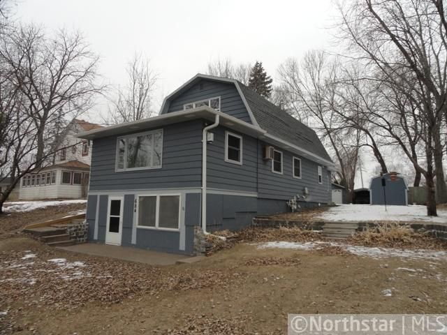 684 Northshore Dr, Forest Lake, MN 55025