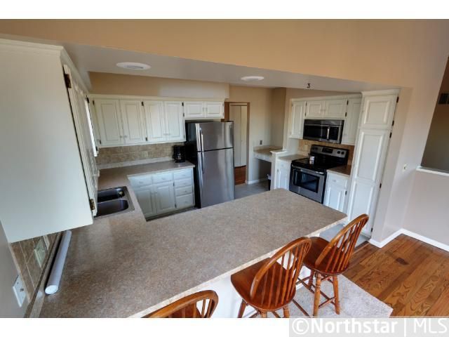 4520 Embassy Cir NE, Prior Lake, MN 55372