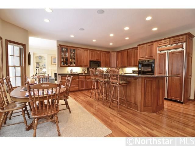 11 Red Forest Way, North Oaks, MN 55127