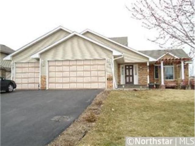8215 Palmgren Ave NE, Elk River, MN 55330