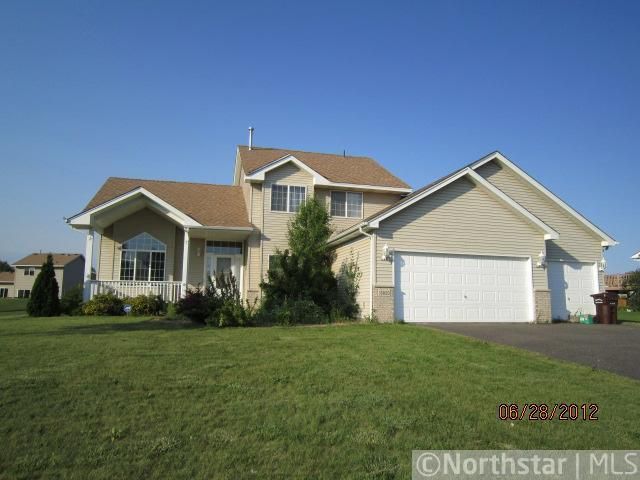 13820 Mallard Dr, Rogers, MN 55374