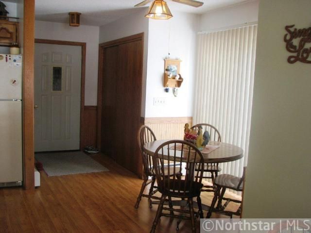 275 Pine Cir, Annandale, MN 55302