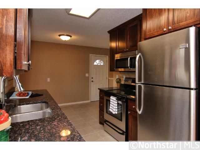 8272 85th St S, Cottage Grove, MN 55016