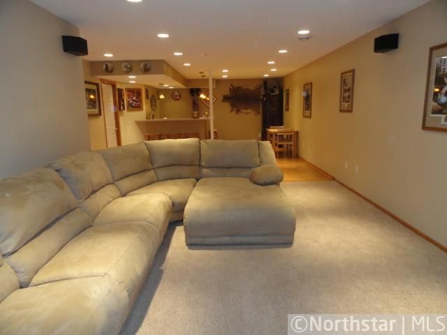 140 Sandpiper Cir, Hastings, MN 55033