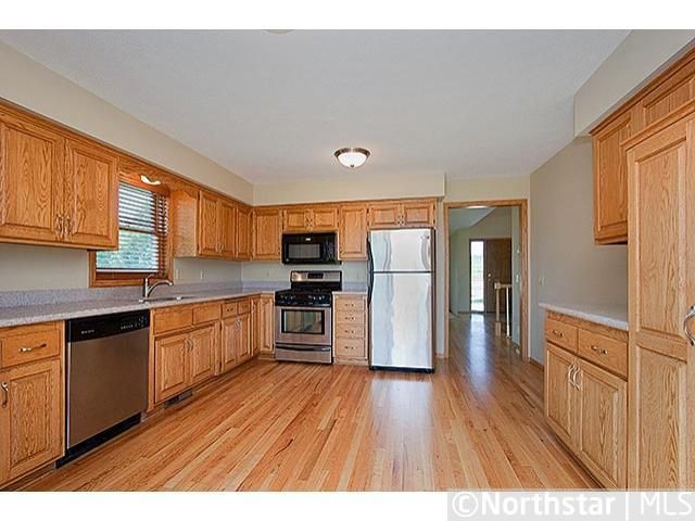 8313 Neal Ave N, Stillwater, MN 55082
